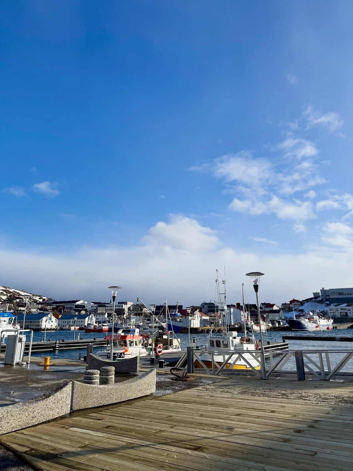 Foggy harbor moods 🌫️  #Honningsvåg #NorthNorway #ArcticNorway #VisitNordkapp #ExploreMore